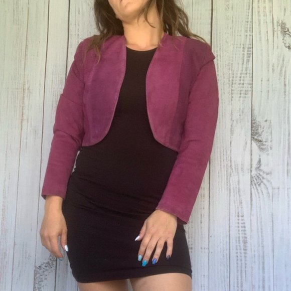 Danier Burgundy-Purple Cropped Suede Blazer Jacket - Picture 4 of 5